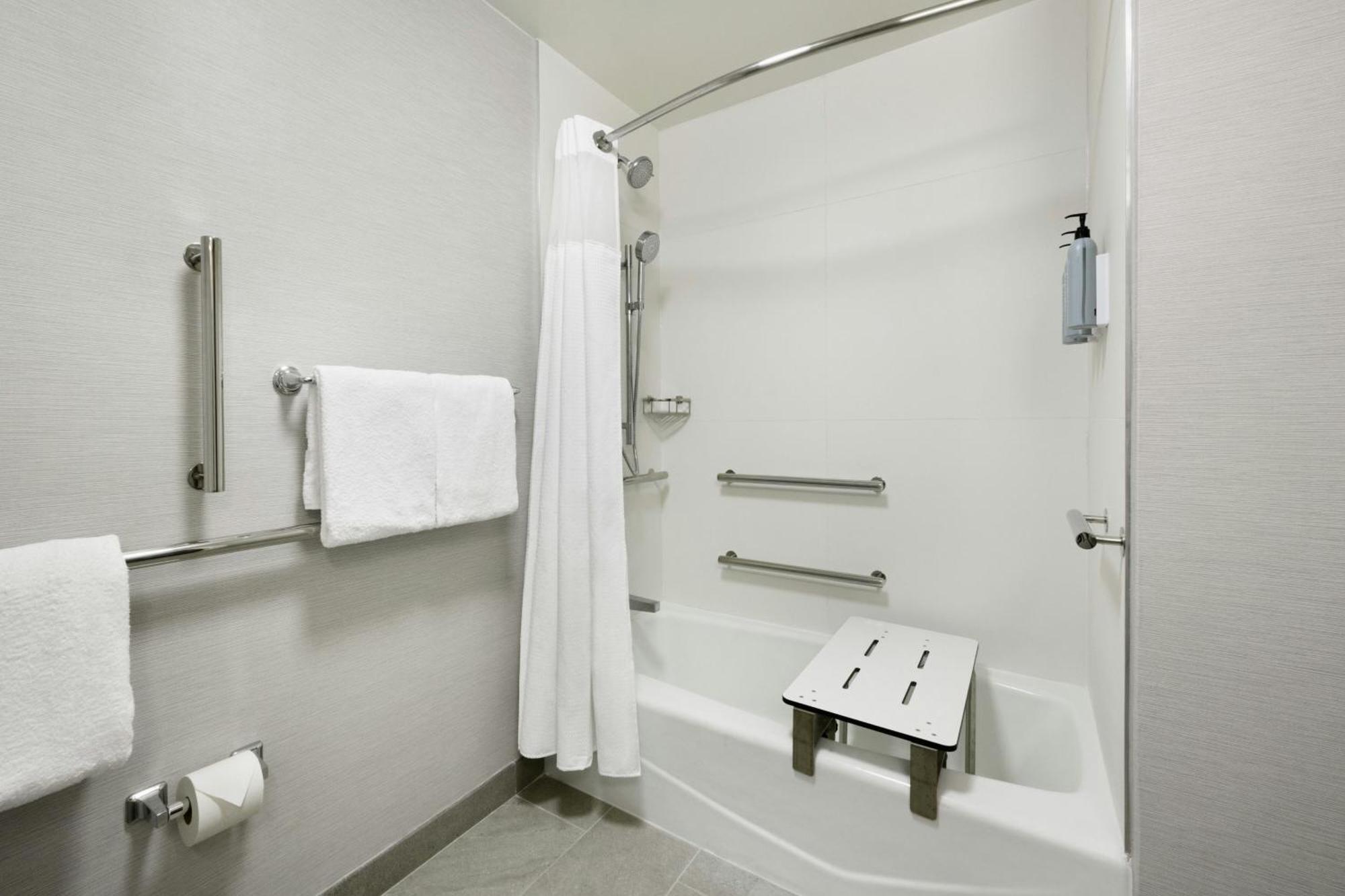 Courtyard By Marriott Atlanta Duluth/ Gwinnett Place Екстериор снимка